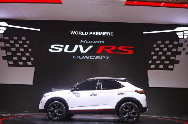 Honda показала новий компактний кросовер SUV RS - фото 484230