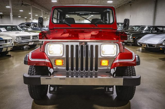 Чому цей 34-річний Jeep Wrangler продають дорожче за новий - фото 484442