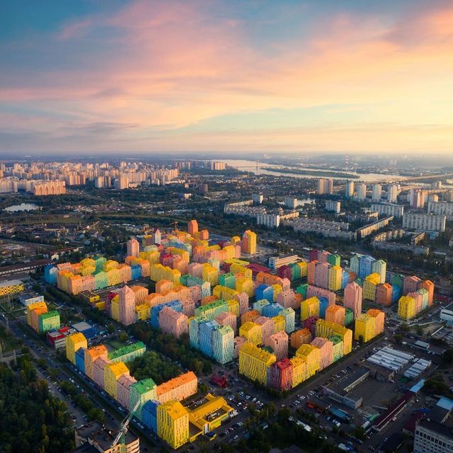 У Великобританії яскравий ЖК у Києві порівняли з іграшковим місто LEGO - фото 484724