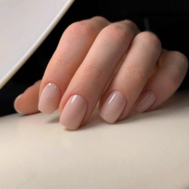 Вдалі ідеї: який манікюр зробити у листопаді - фото 484834