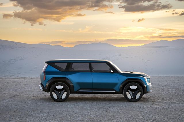 Заряджається швидше за смартфон: представлено електрокар Kia EV9 - фото 485047