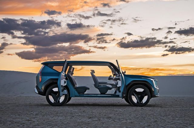 Заряджається швидше за смартфон: представлено електрокар Kia EV9 - фото 485049