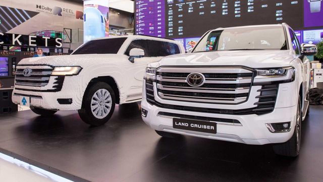 З LEGO зібрали позашляховик Toyota Land Cruiser 300: у ньому понад 400 тисяч деталей - фото 485338