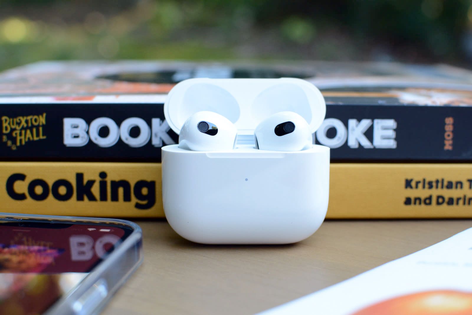 Наскільки складно ремонтувати AirPods 3 та Beats Fit Pro - фото 1