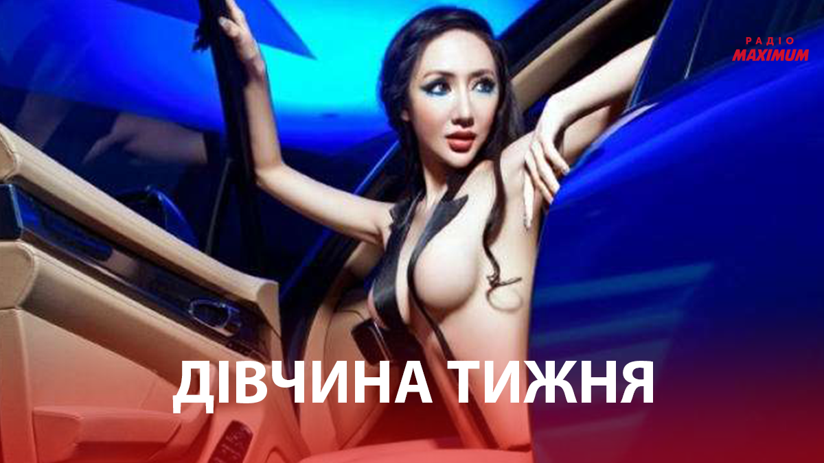 Дівчина тижня: розкута азійська модель, яка влаштувала зухвалий фотосет з Porsche Panamera