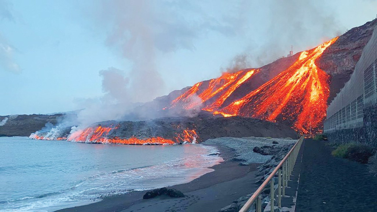 Виверження вулкану на Канарах - фото 1