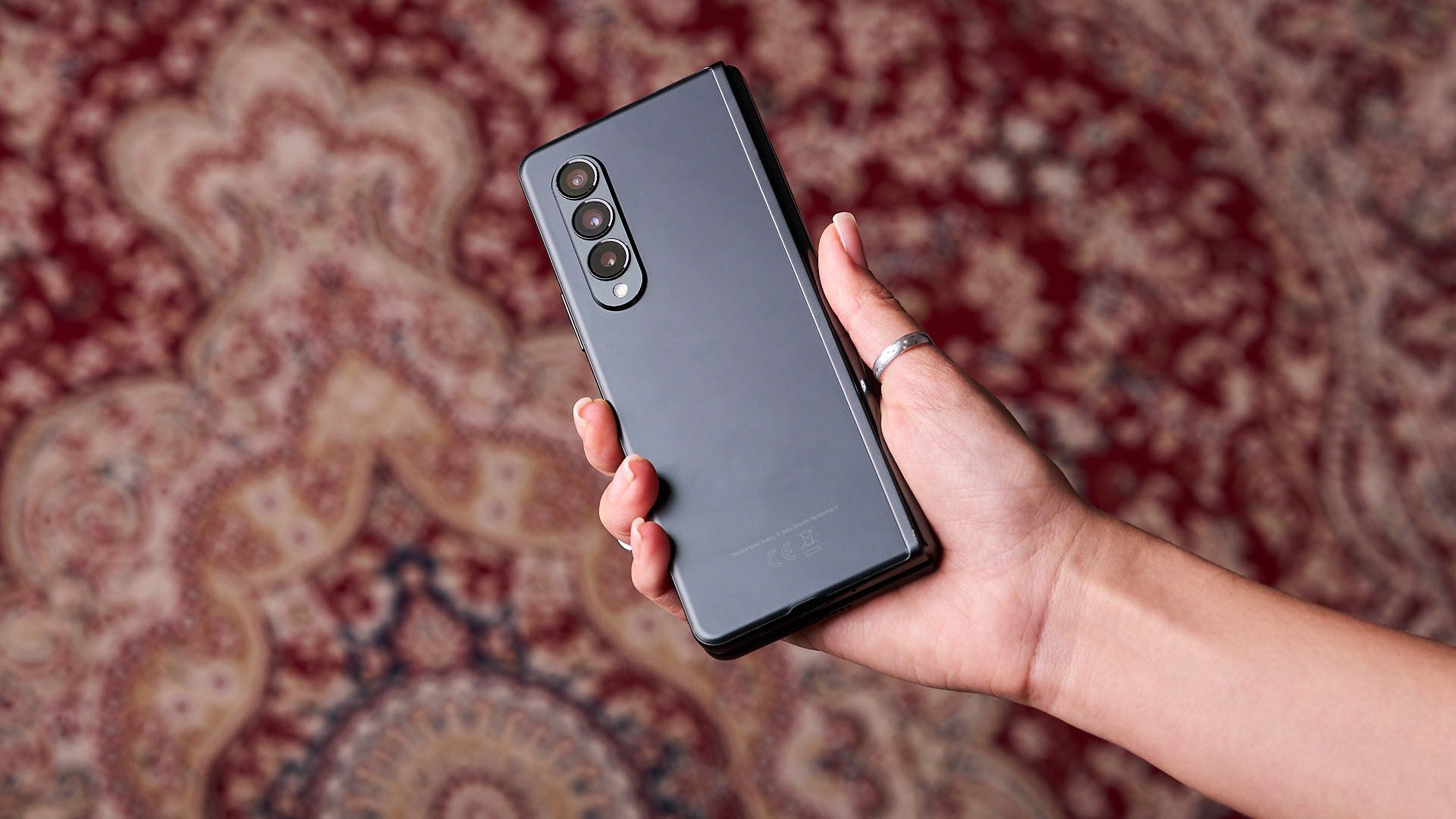 Експерти протестували камери Samsung Galaxy Z Fold3 - фото 1