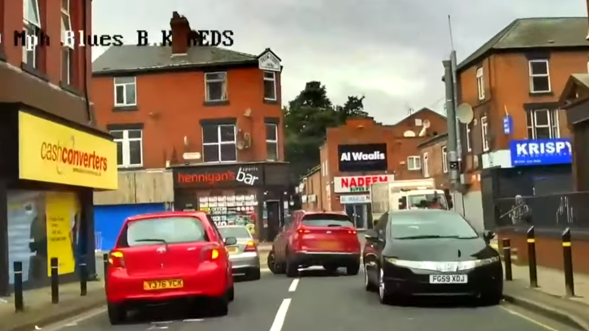 Дивіться, як юний викрадач Kia Sportag намагався втекти від поліції: відео погоні