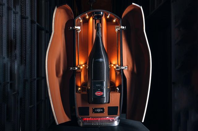 Як виглядає шампанське від Bugatti та скільки воно коштує - фото 486191