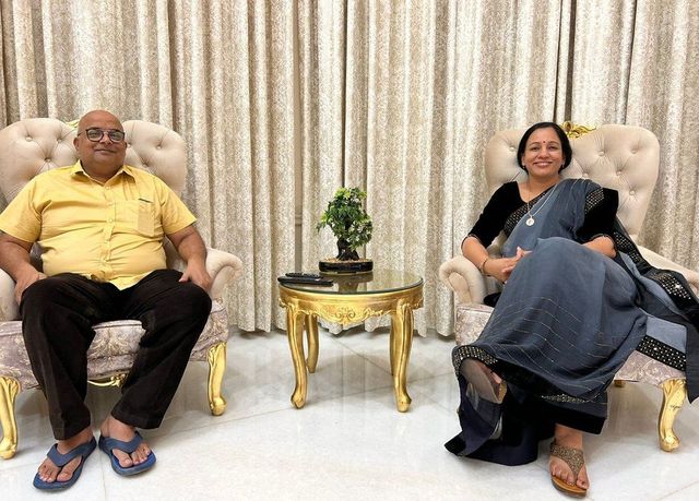 Бізнесмен подарував дружині копію Тадж-Махала: як виглядає зменшена версія споруди - фото 486550