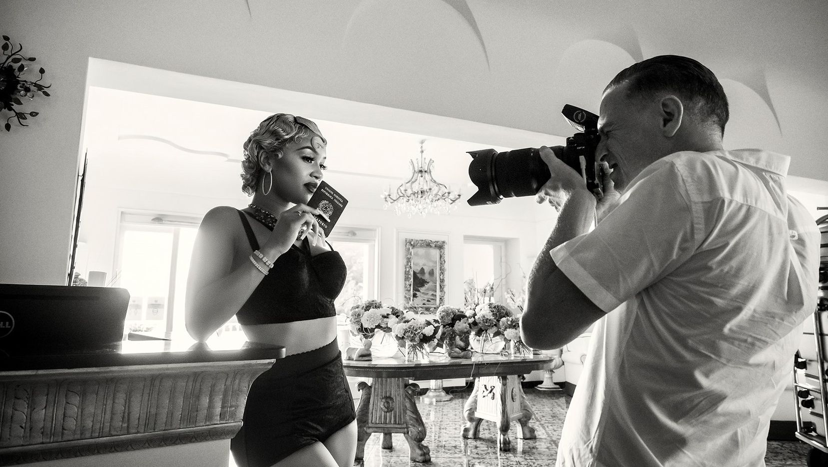 Шер, Іггі Поп, Ріта Ора та інші знялися для календаря Pirelli 2022: стильні фото