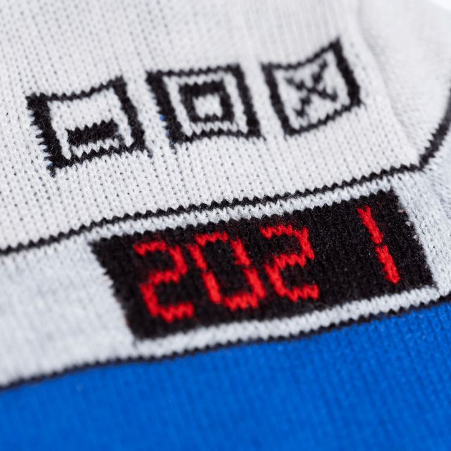 Microsoft випустила традиційний різдвяний светр: що на ньому зображено цьогоріч - фото 486819