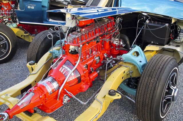 З молотка пустять Chevrolet Camaro з двома двигунами: навіщо вони - фото 486872