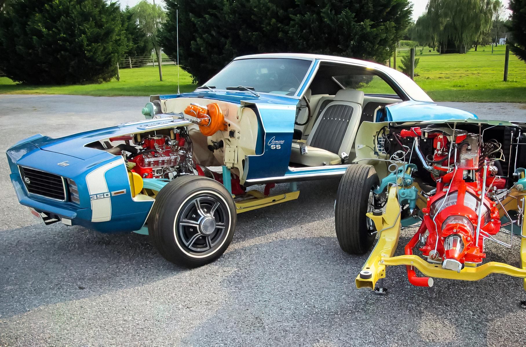 З молотка пустять Chevrolet Camaro з двома двигунами: навіщо вони