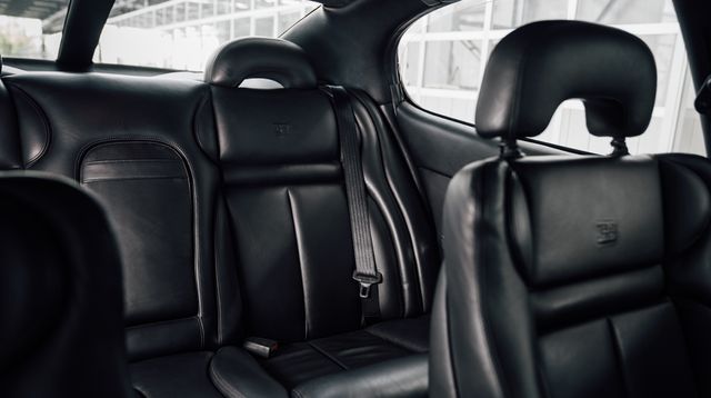 У Німеччині продають рідкісний седан Bugatti EB 112: таких усього 3 на планеті - фото 486914