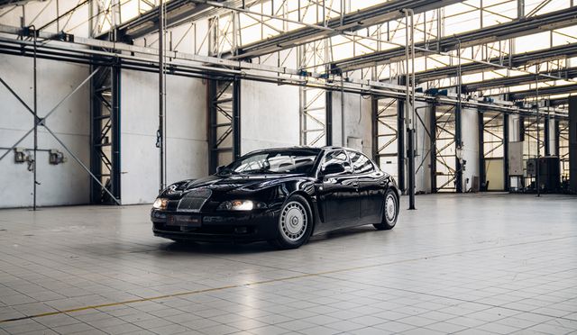 У Німеччині продають рідкісний седан Bugatti EB 112: таких усього 3 на планеті - фото 486915