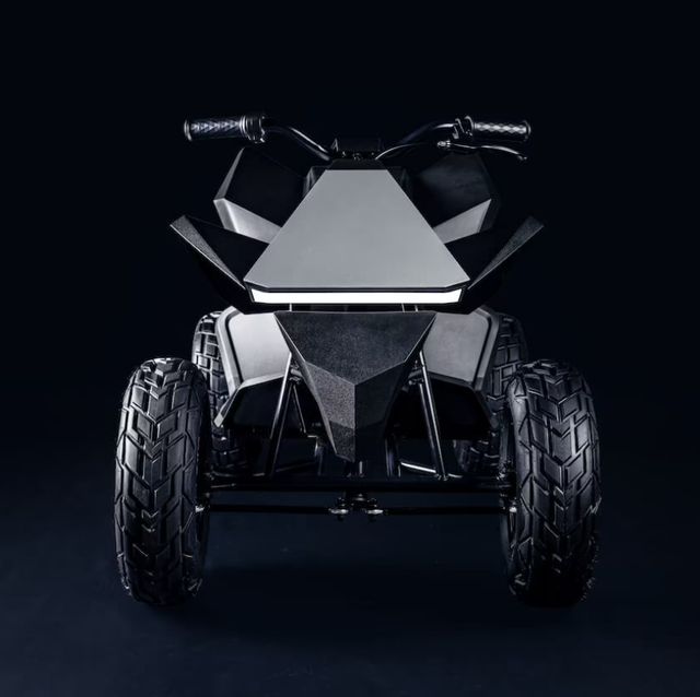Tesla випустила Cyberquad – дитячий квадроцикл у стилі пікапа Cybertruck - фото 486943