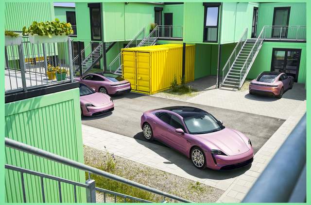 Крізь рожеві окуляри: як виглядає світ, де всі їздять на рожевих Porsche - фото 487136