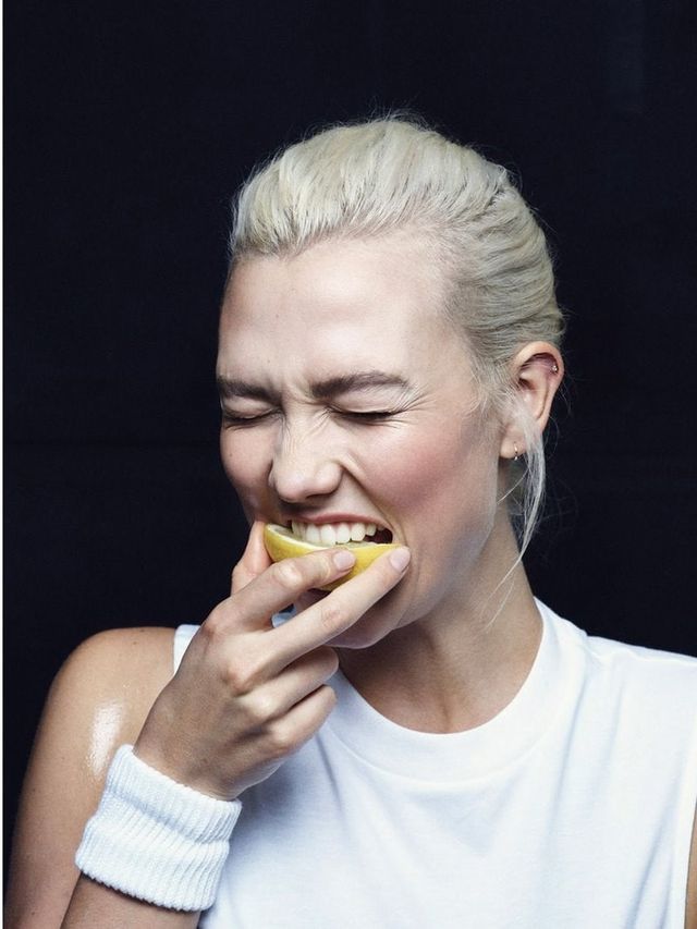 Що буде, якщо щодня з'їдати часточку лимона- фото 487164