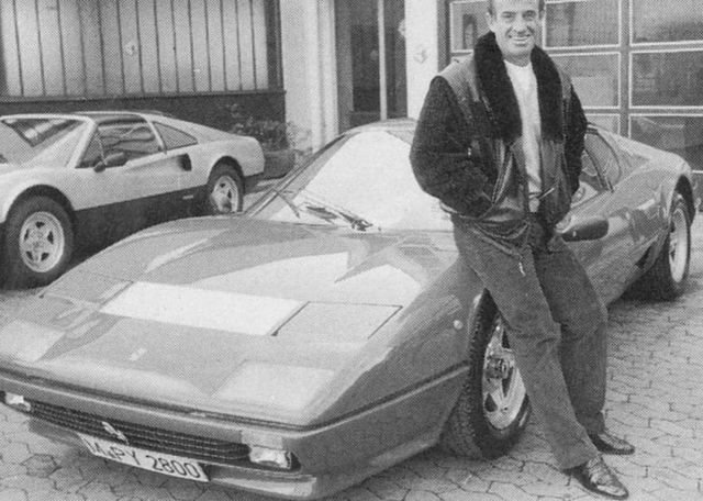 Ferrari 80-х років зірки кіно Жана-Поля Бельмондо виставили на продаж - фото 487364