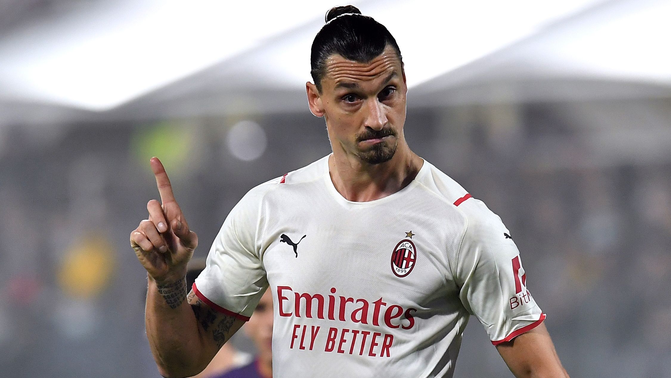 Златан Ібрагімович обрав найкращого між Роналду і Мессі