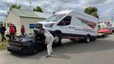 Фургон Ford Transit "осідлав" спорткар Lotus: подивіться на епічну аварію