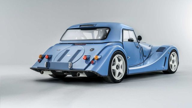 Британська компанія Morgan показала найпотужнішу модель за всю свою історію - фото 487901