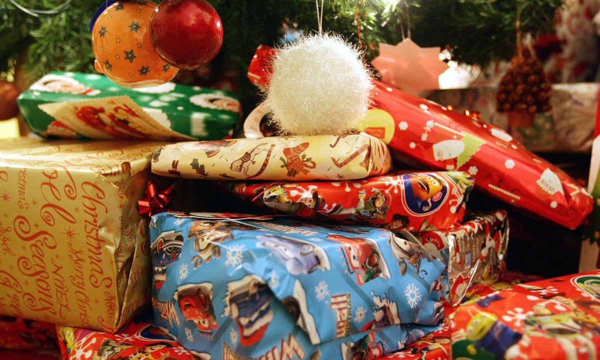 Головне – увага: практичні подарунки на День Святого Миколая до 200 грн