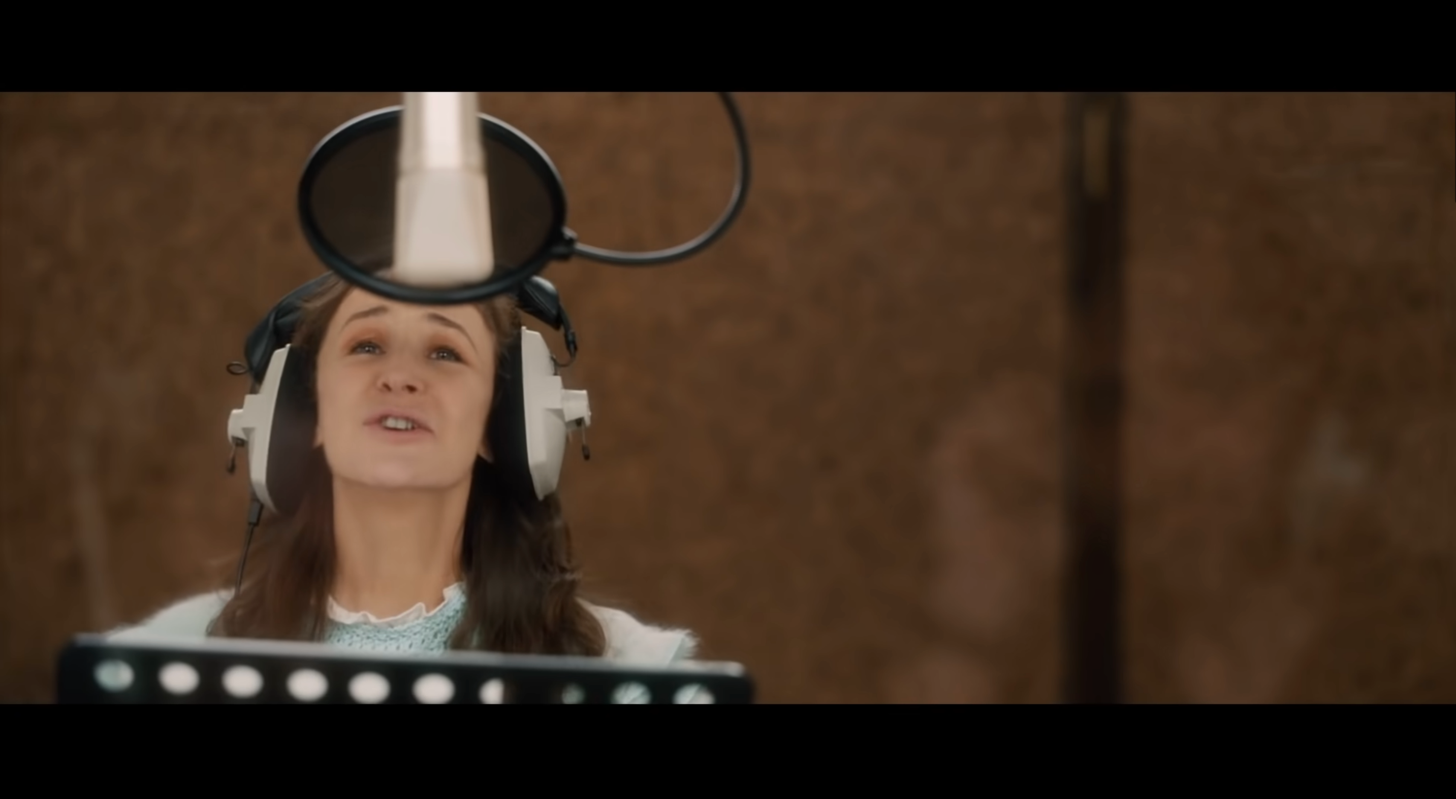 Дивіться онлайн трейлер фільму про Селін Діон - фото 1