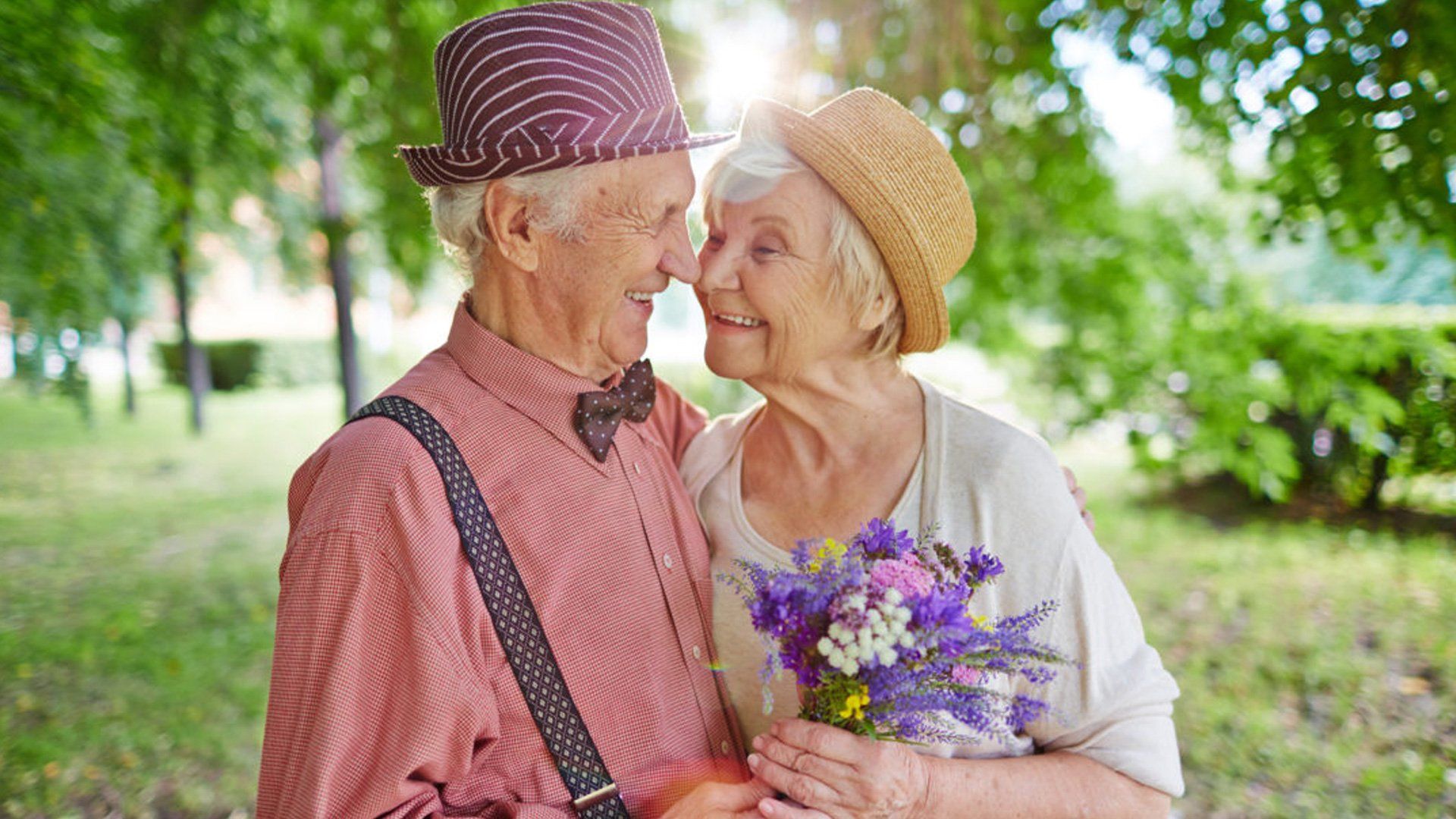 Перевір себе: три науково доведених ознаки довголіття