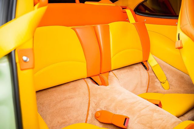 Porsche арабського шейха пустять з молотка: його ціна вражає - фото 488726