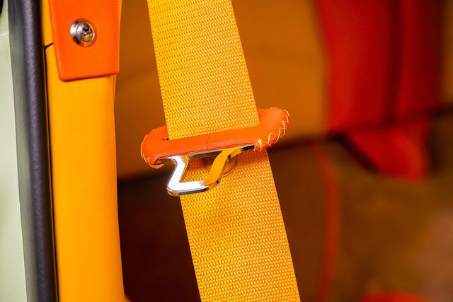 Porsche арабського шейха пустять з молотка: його ціна вражає - фото 488735