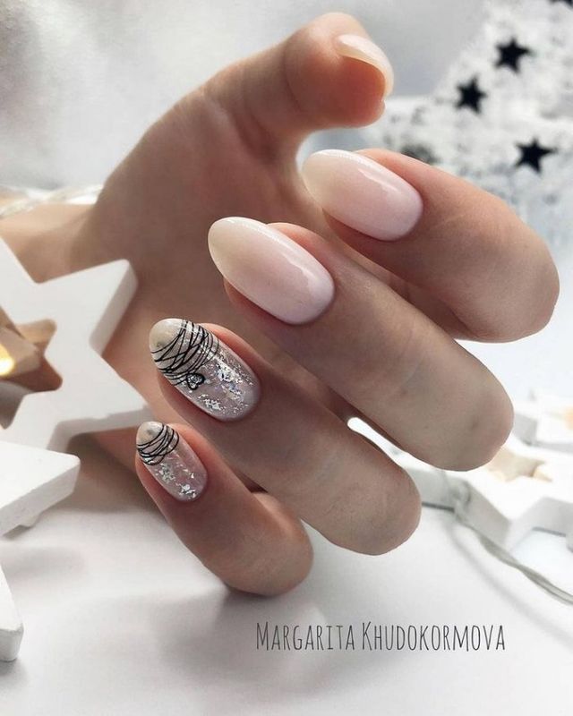 Манікюр на Новий рік 2022: 50 красивих ідей нігтів у фото - фото 488890