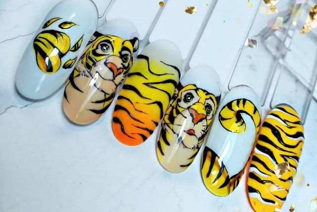 Манікюр на Новий рік 2022: 50 красивих ідей нігтів у фото - фото 488907