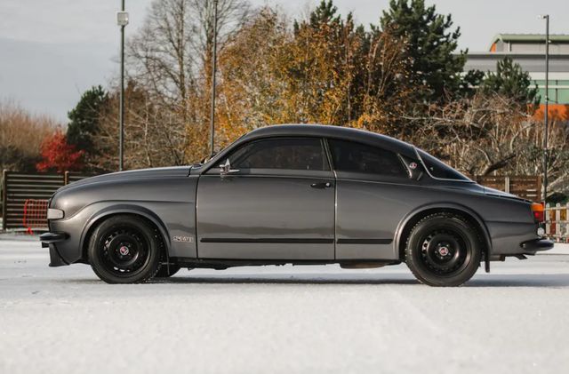 Тюнери модернізували легендарний Saab 96: дивіться, що з цього вийшло - фото 489052