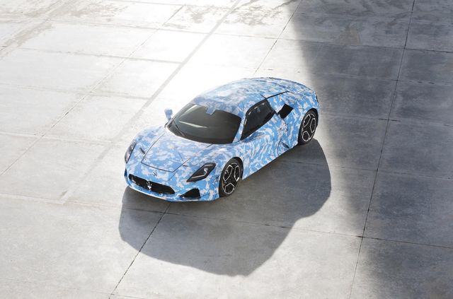 Maserati показала MC20 у кузові родстер: дивіться, як він виглядає - фото 489337