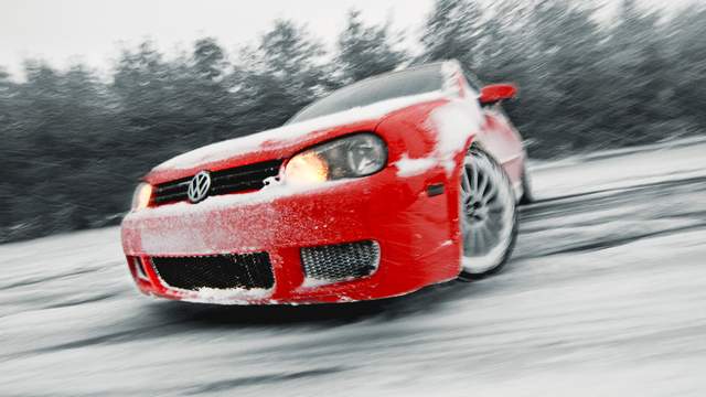 6 важливих правил для безпечної їзди у снігопад: їх повинен знати кожен водій - фото 489365