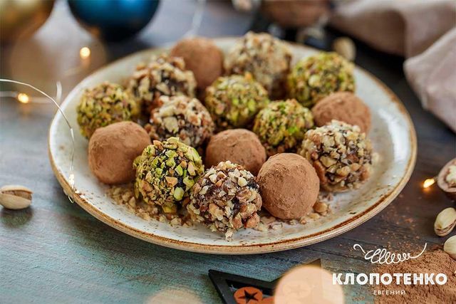 Новорічне меню 2025: рецепти страв, які варто приготувати на рік Змії - фото 489554