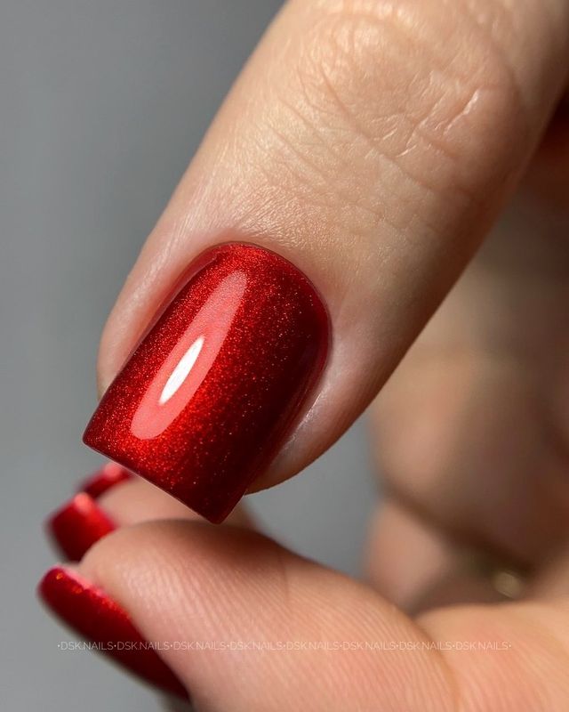 Манікюр на зиму 2022: модні ідеї дизайну нігтів у фото - фото 489774