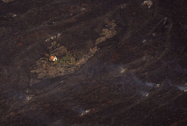 Дивіться, як зараз виглядає острів Пальма, на якому три місяці тривало виверження вулкана - фото 489851