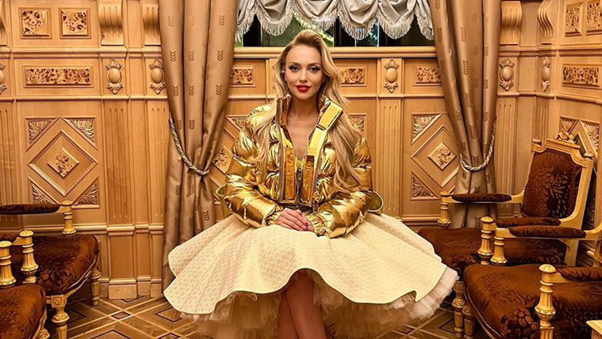 Оля Полякова знялася для обкладинки журналу Viva