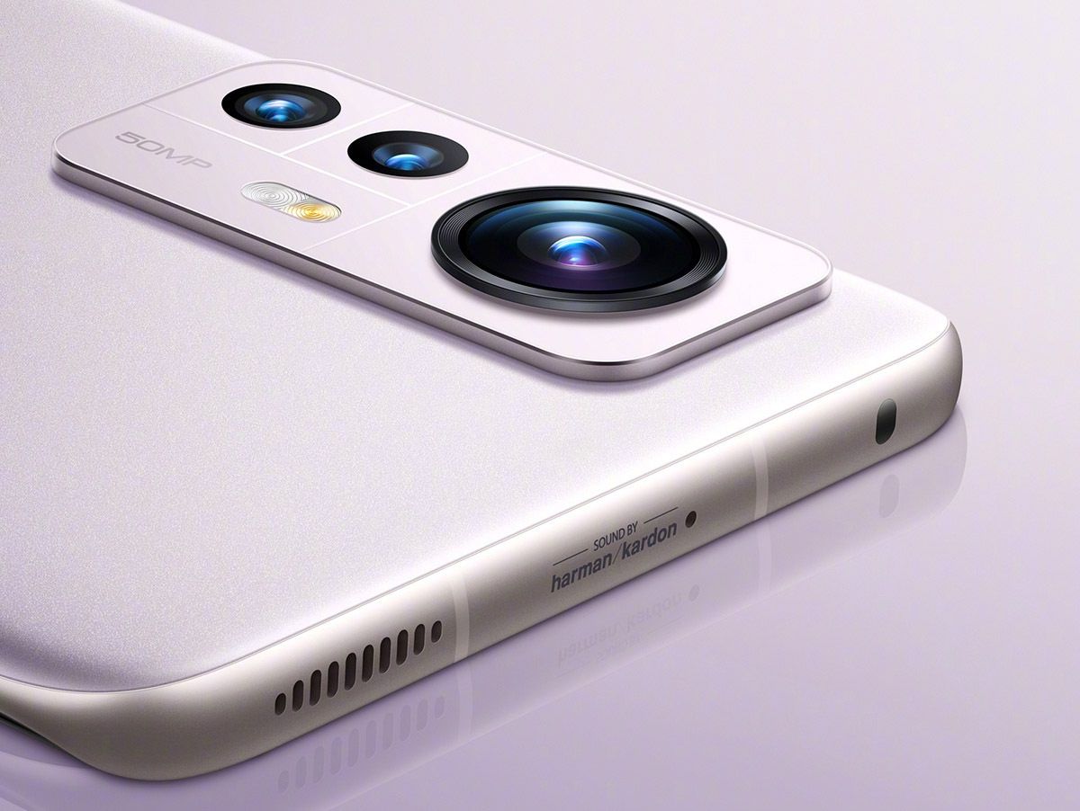 Як у реальному житті виглядають Xiaomi 12 - фото 1
