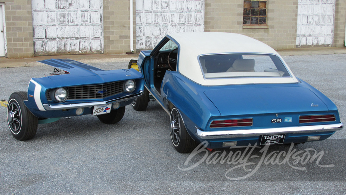 На аукціон виставили унікальний Chevrolet з двома двигунами