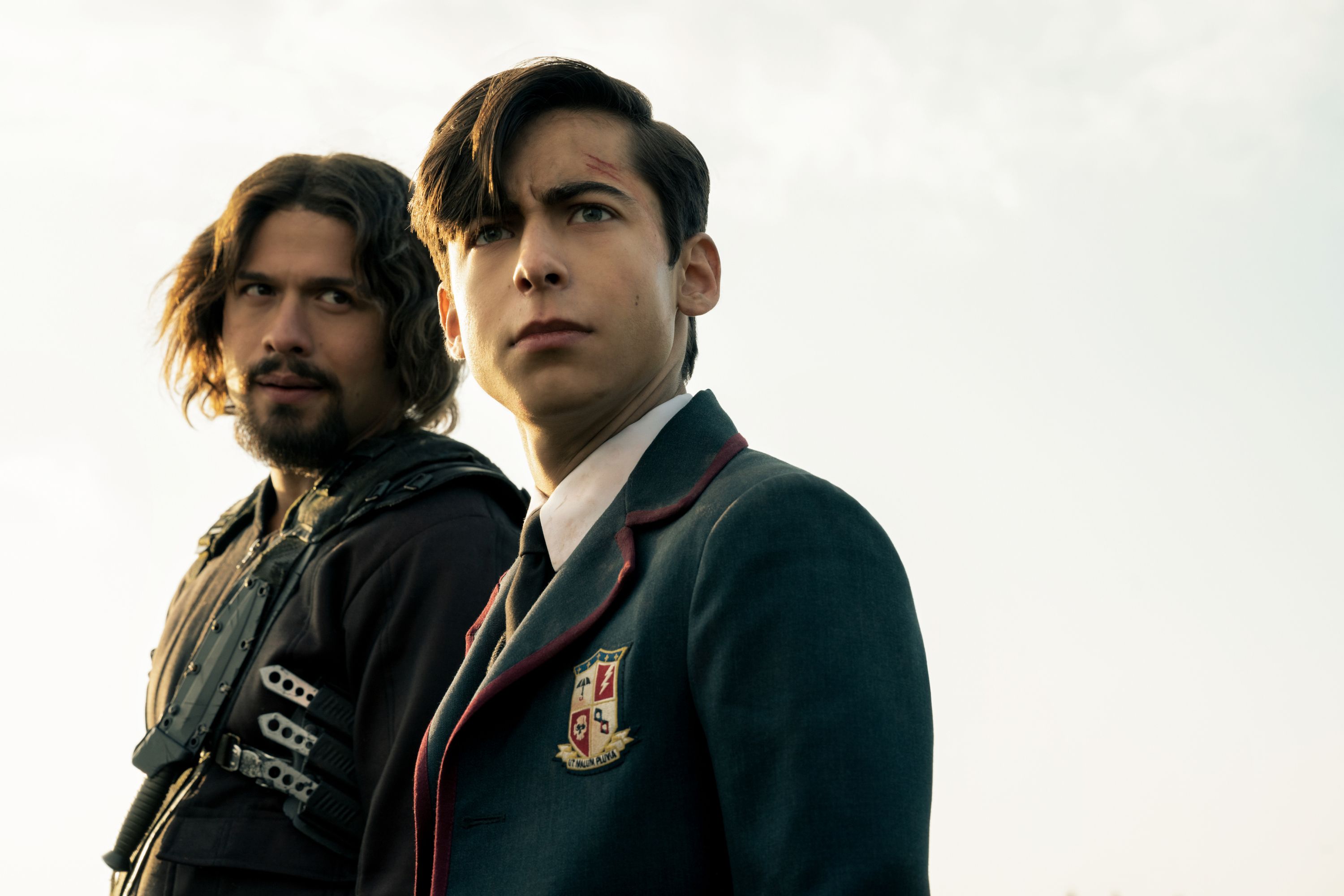 Netflix показав фототизери продовження серіалу Академія Амбрелла