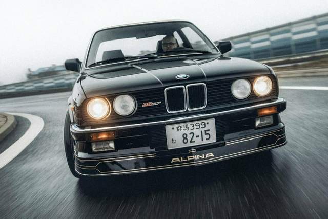 В ідеальному стані: на продаж виставили рідкісну BMW E30 - фото 490795