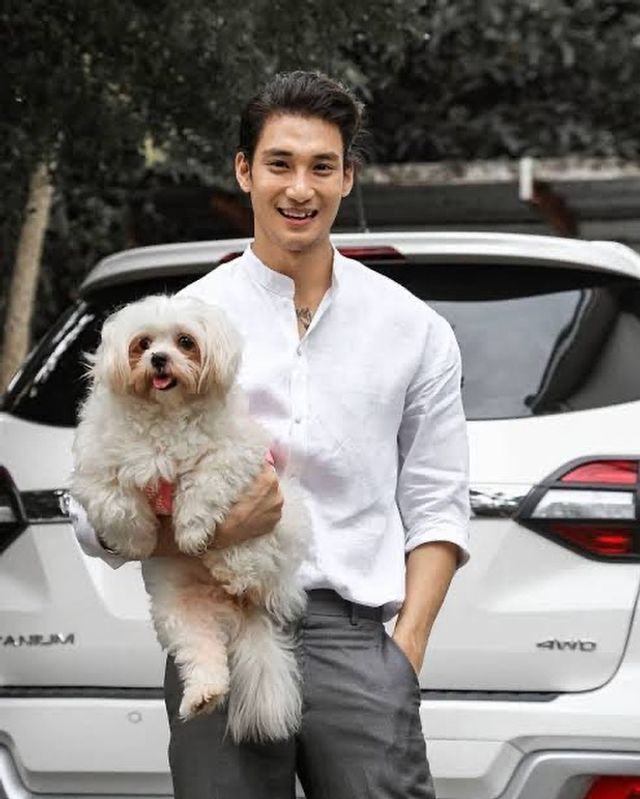 Названо власника найкрасивішого чоловічого обличчя 2021 року - фото 490956