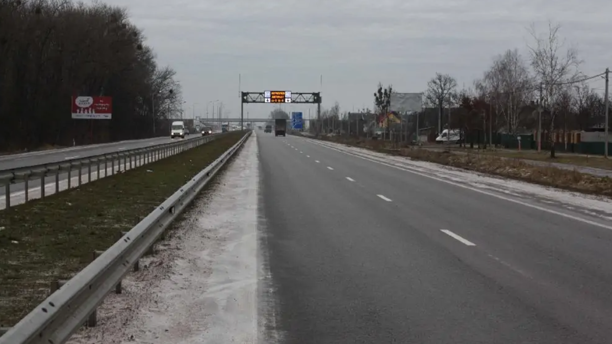 Міжнародна траса Київ – Чоп визнана небезпечною через численні ями