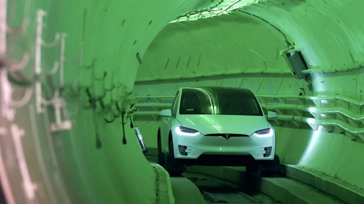 У підземному тунелі Ілона Маска у Лас-Вегасі утворився затор: епічне відео - фото 1