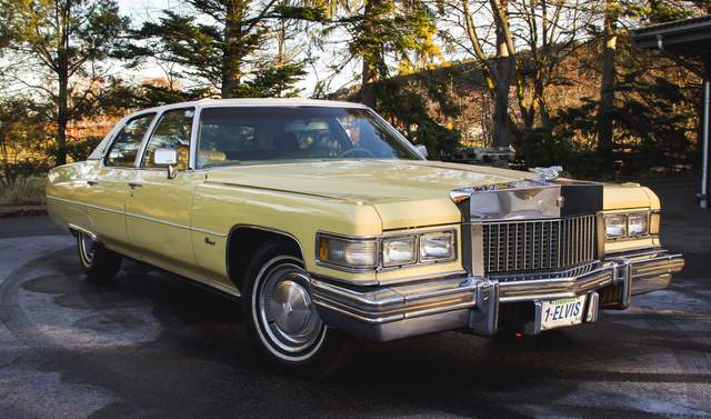 У Швеції на аукціон пустять з молотка Cadillac Елвіса Преслі - фото 491435