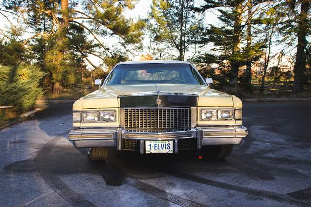 У Швеції на аукціон пустять з молотка Cadillac Елвіса Преслі - фото 491439